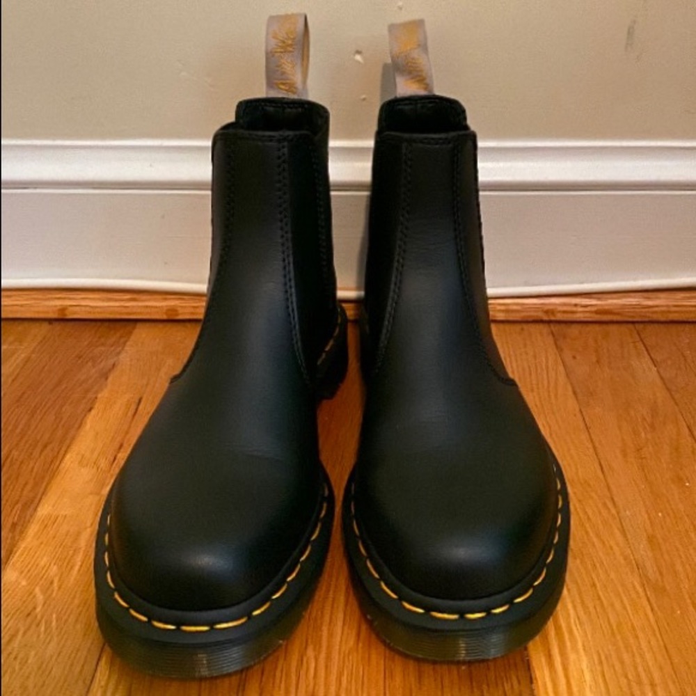 2976 Vegan Chelsea Dr. Martens. Size 8 Never Worn